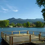 Bavaria Hotel *