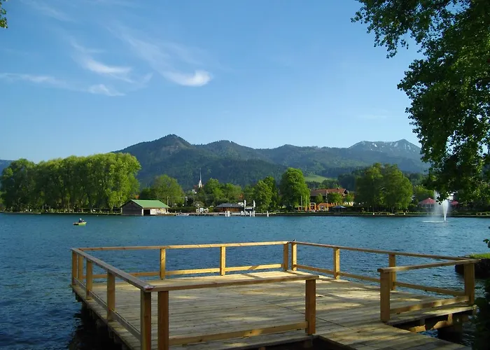 Bavaria Hotel *